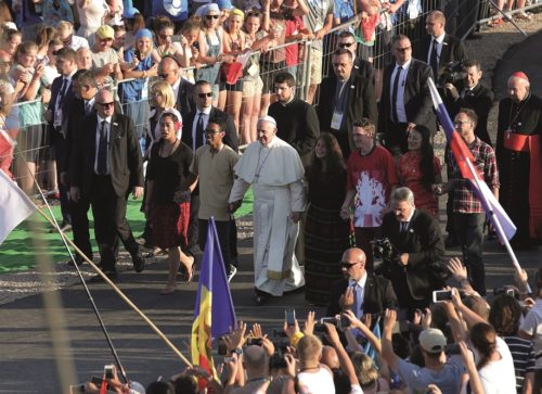 Menj el földedről?